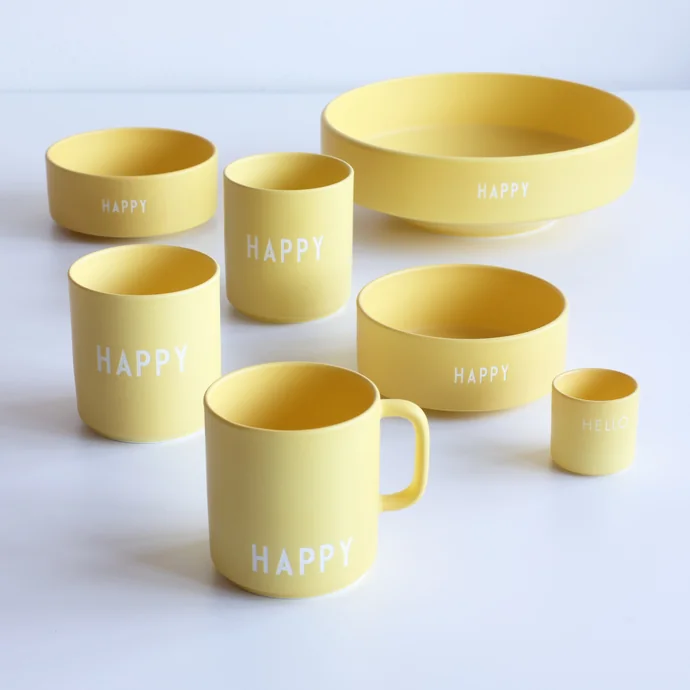 Porcelánový hrnek Yellow Happy 300 ml