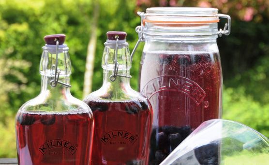 Kilner – sklenice, které patří k létu