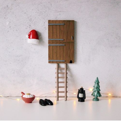 IB LAURSEN / Dekorativní dvířka pro vánoční skřítky Elf Door - set 7 ks