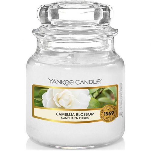 Yankee Candle / Sviečka Yankee Candle 104g - Camellia Blossom