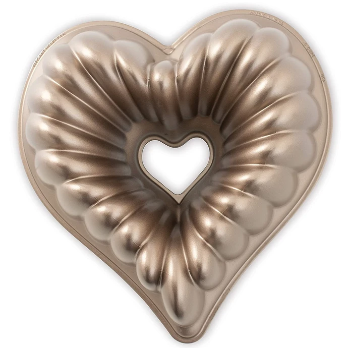 Nordic Ware / Hliníková forma na bábovku Heart karamelová 2,4 l