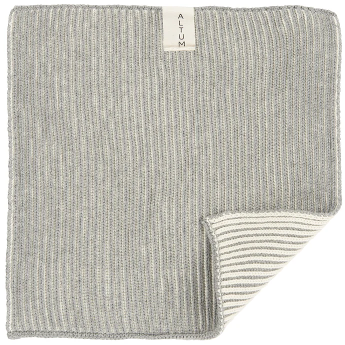 Ib Laursen / Malý pletený ručník ALTUM Light Grey