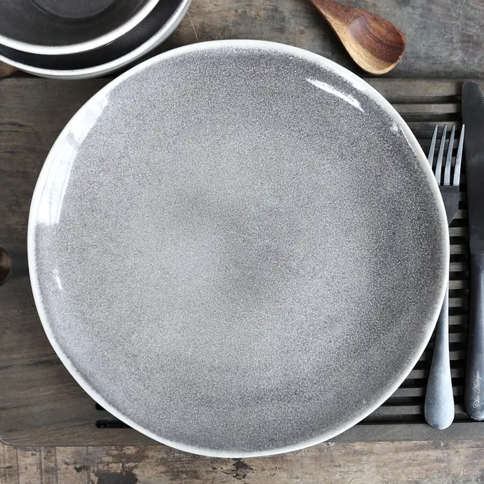 Chic Antique / Keramický talíř Calais Coal Grey Dinner Plate 26 cm