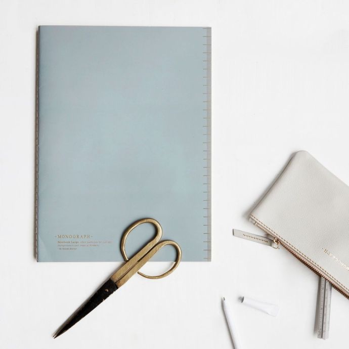 MONOGRAPH / Linkovaný zošit Soft Grey A4