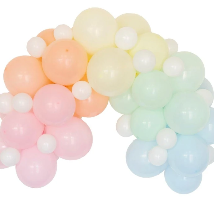 Talking Tables / Oblouk z nafukovacích balonků Pastel Balloon Arch