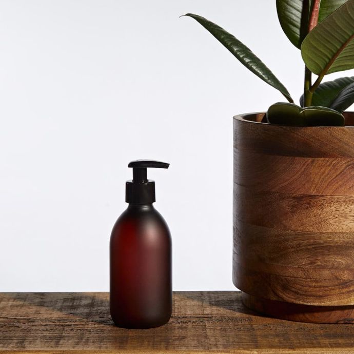 KUISHI / Plastový zásobník na mýdlo s pumpičkou Amber Matte 300 ml