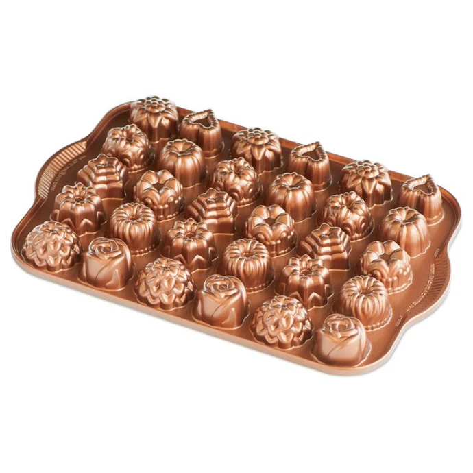 Nordic Ware / Hliníková forma na 30 mini dortíků Copper