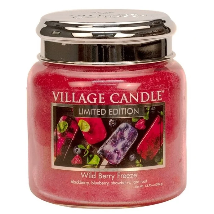 VILLAGE CANDLE / Sviečka Village Candle - Wild Berry Freeze 389g