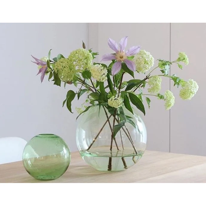 COOEE Design / Guľatá sklenená váza Ball Glass Green 15 cm