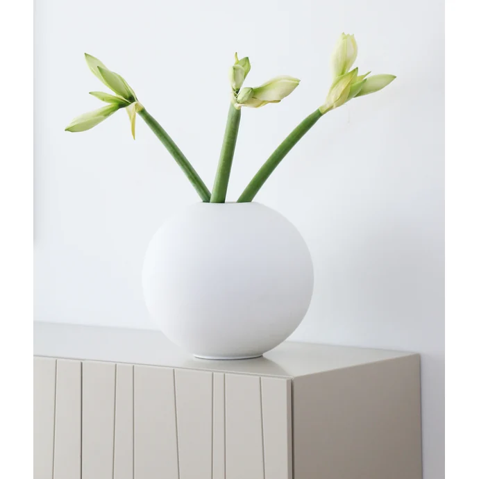 COOEE Design / Guľatá váza Ball White 30 cm
