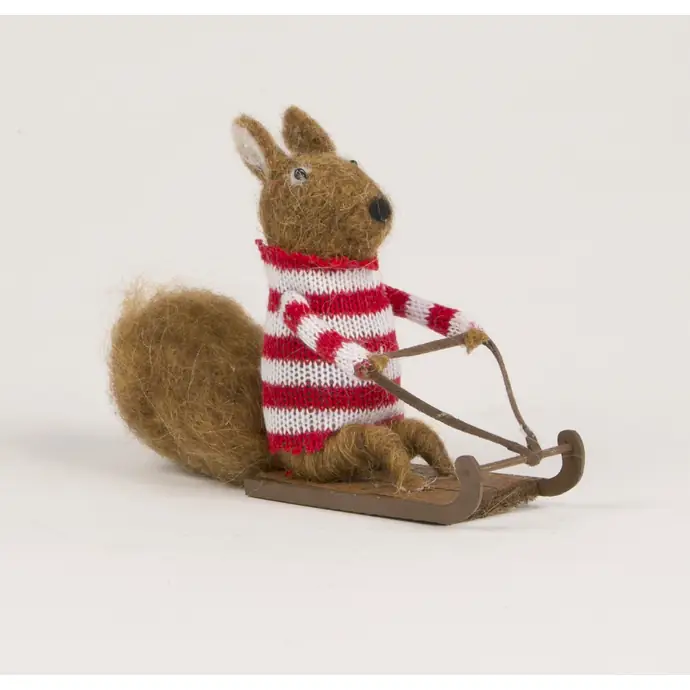 sass & belle / Vianočná dekorácia Sledging Squirrel