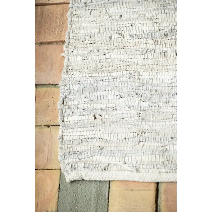 IB LAURSEN / Kožený koberec Light Grey 250x300 cm