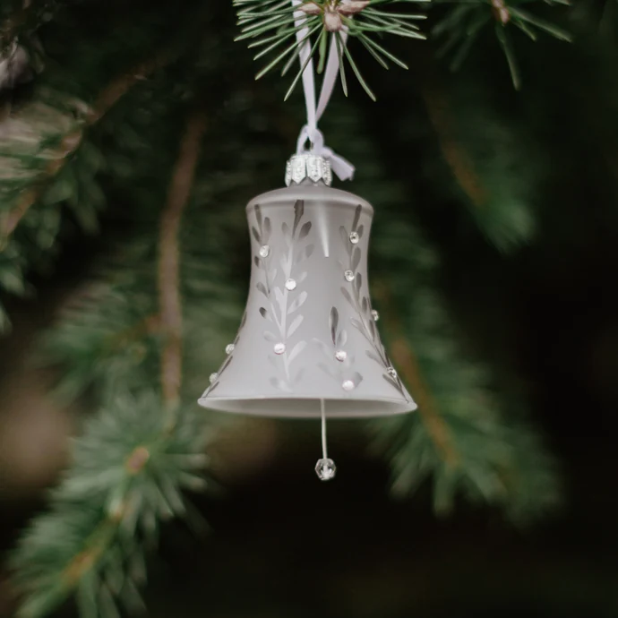 GLASSOR / Skleněná vánoční ozdoba Leaves Matt grey - zvoneček