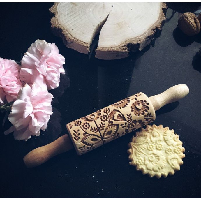 Goody Woody / Embosovaný váleček na těsto Folk Flowers - malý