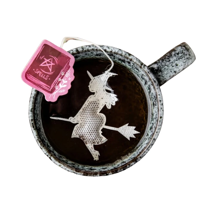 TEA HERITAGE / Černý čaj s ovocem a skořicí Witch – 5 ks