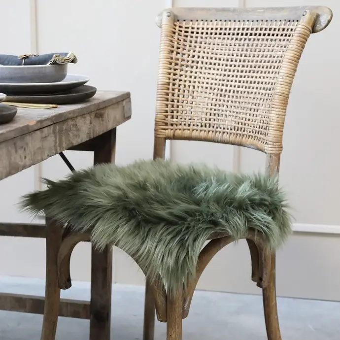 Chic Antique / Sedák z umělé kožešiny Moss 40×40 cm