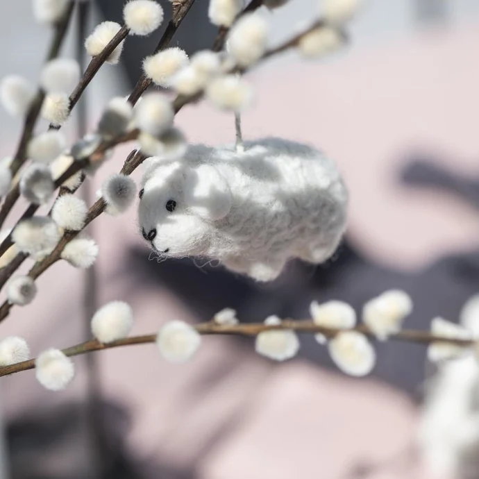 Ib Laursen / Vlnená závesná dekorácia ovečka Easter Lamb - väčšia