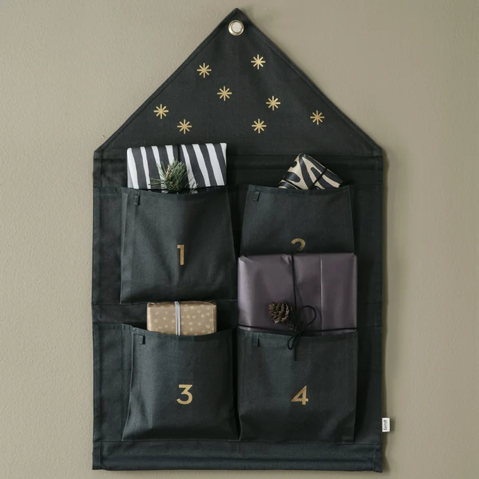 Ferm Living / Adventný kalendár House Dark green