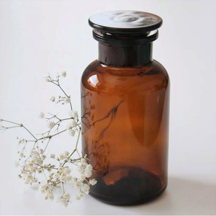 Skleněná dóza s víčkem Amber Apothecary 500 ml