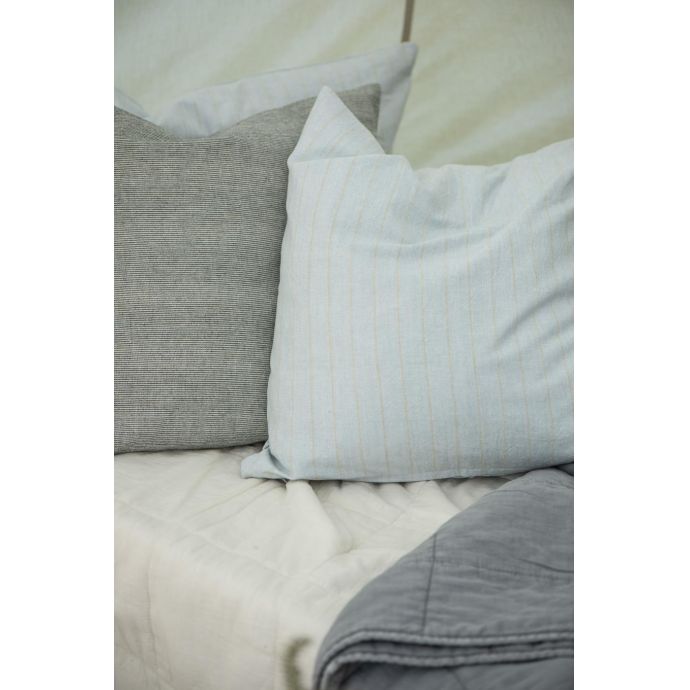 Povlak na polštář Black/Beige Thin Stripes 50×50 cm