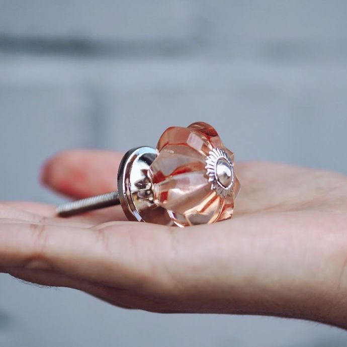 Skleněná úchytka Antik pink