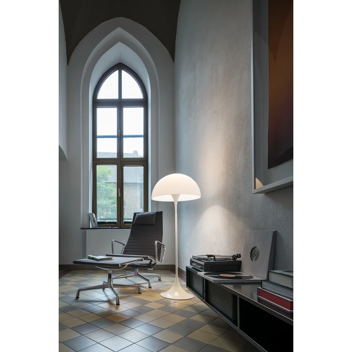 Stojací lampa Panthella Opal White