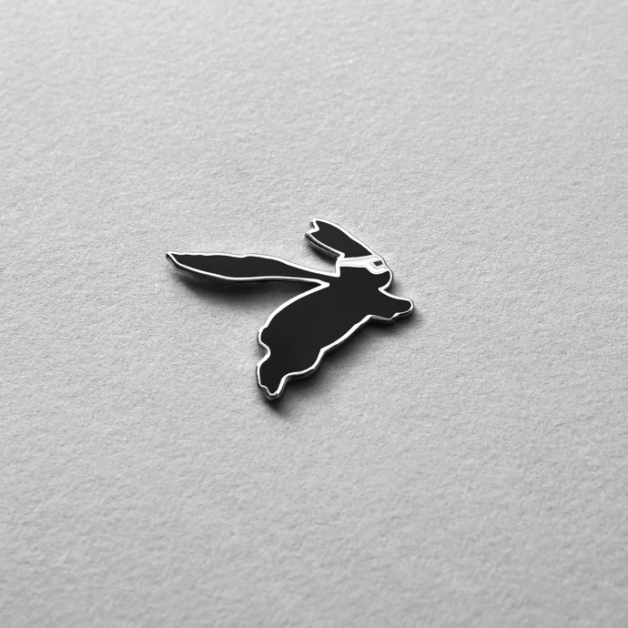 Kovový odznak s králíkem Superhero Rabbit