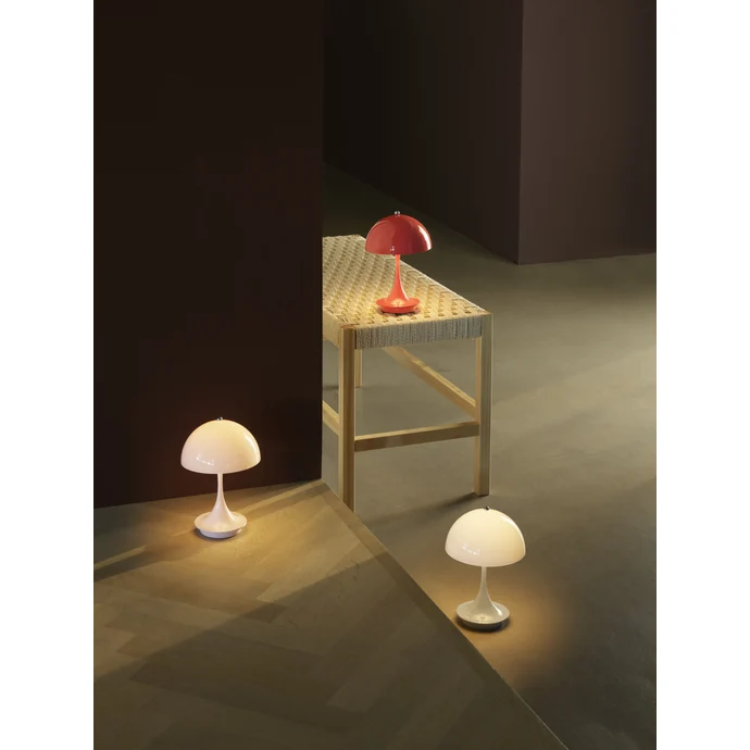 Přenosná lampa Panthella 160 V3 Coral