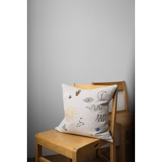 Lněný povlak na polštář Symbol Embroidered 48x48