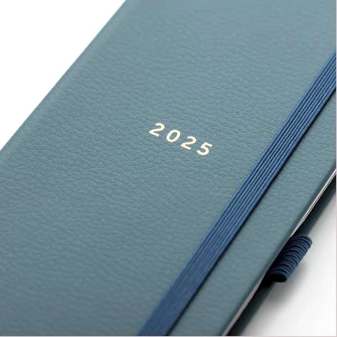 Plánovací diář Navy Faux Slim 2025
