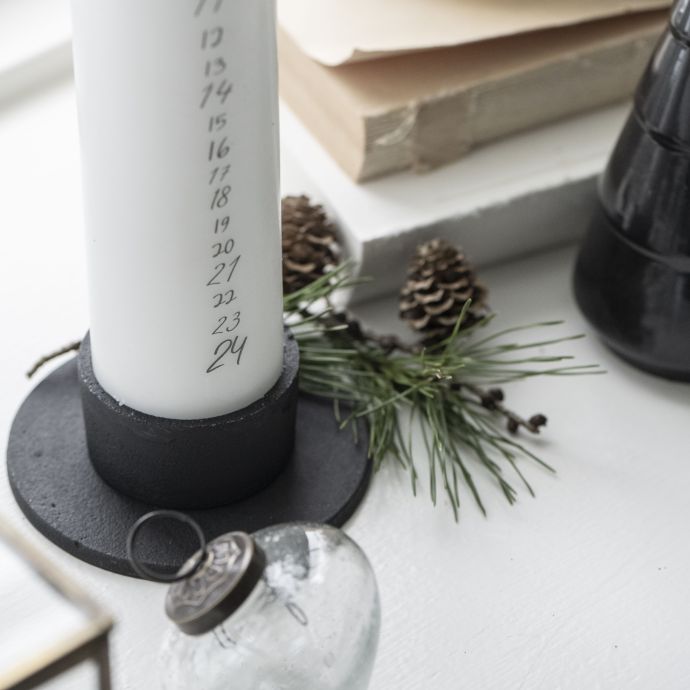 Kovový svícen Pillar Candle
