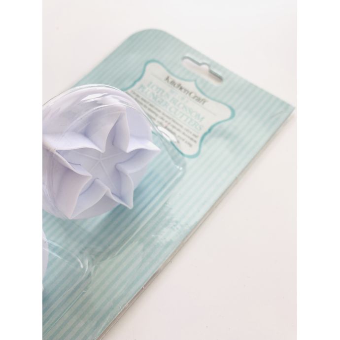 Vykrajovátka s pístem Lotus Flower - set 3 ks