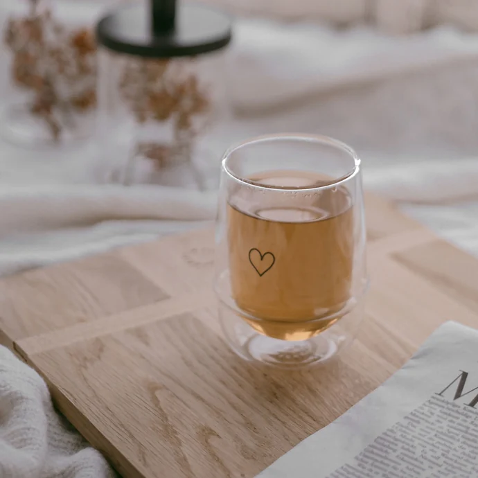 Dvoustěnná sklenice na teplé nápoje Heart 300 ml