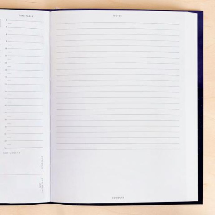 Nedatovaný diář Linen Black Daily Planner