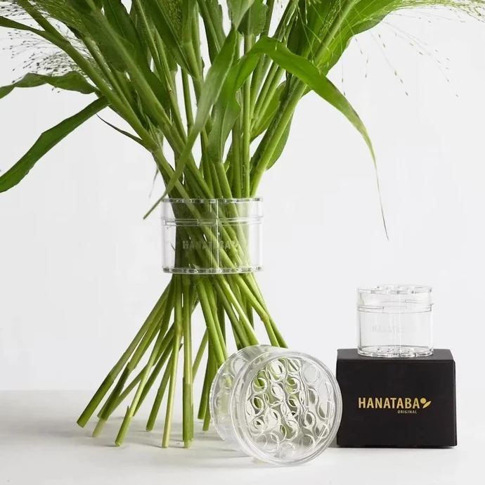 Exkluzivní set: váza Ruffle Clear + aranžovací kroužek Hanataba