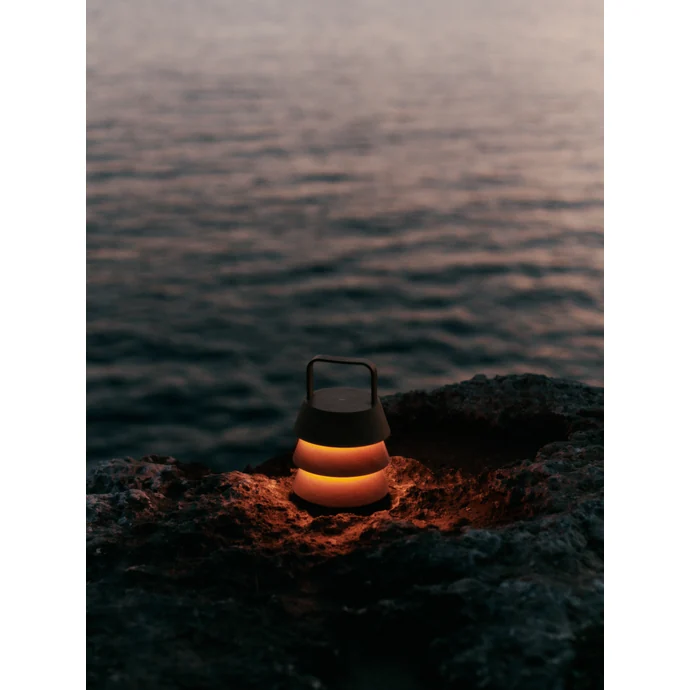 Přenosná lampa Luver Ferm Living x Utzon Can Lis Collection