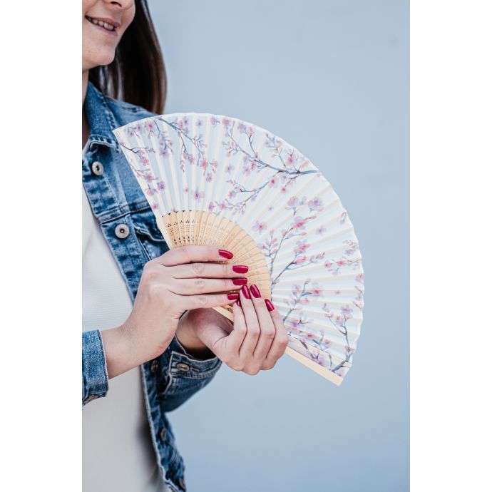 Trendy látkový vějíř Sakura