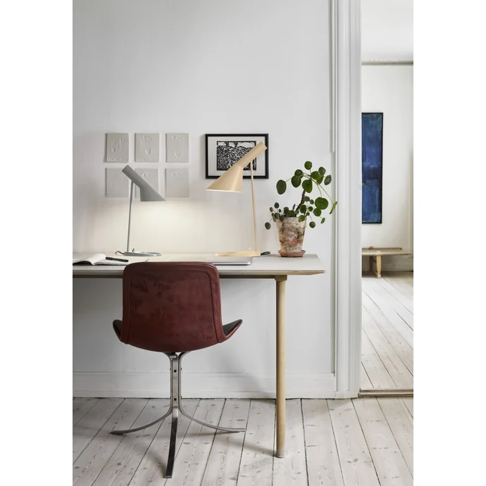 Stolní lampa AJ Mini Warm Grey