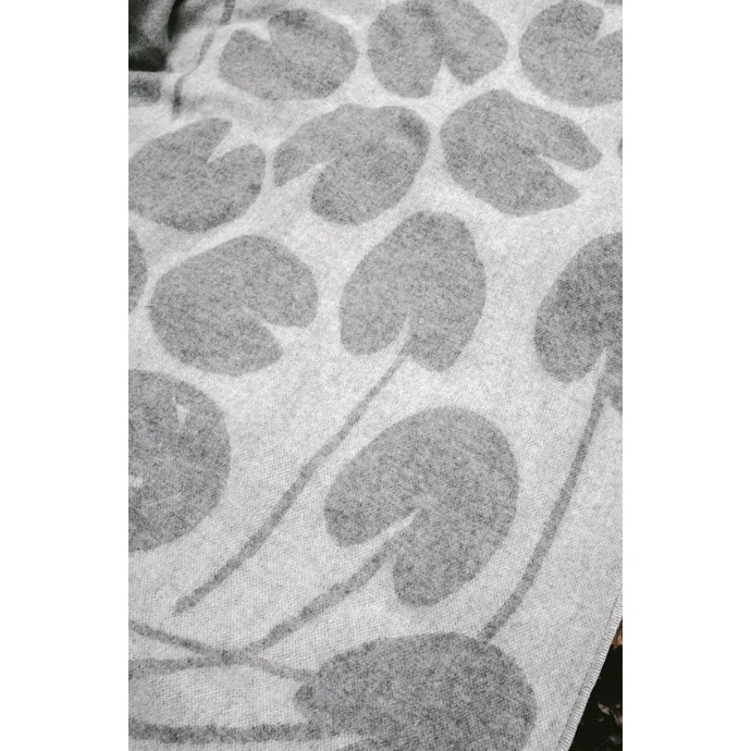 Vlněná deka Water lilies Grey 130x190 cm