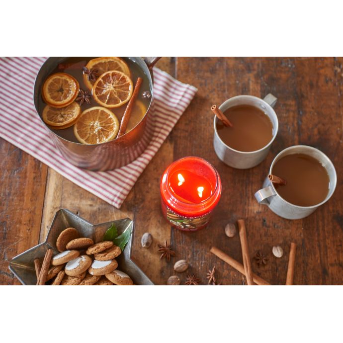 Svíčka Village Candle - Christmas Spice 602g