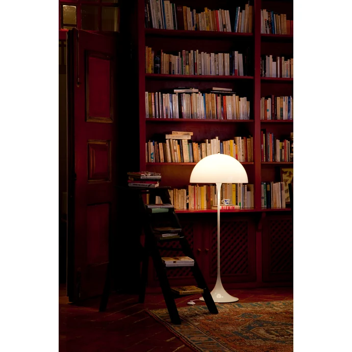 Stojací lampa Panthella Opal White