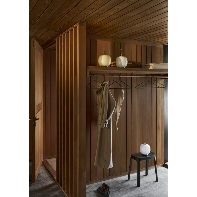 Přenosná stmívatelná lampa VL 45 Radiohus / Glossy White Opal Glass