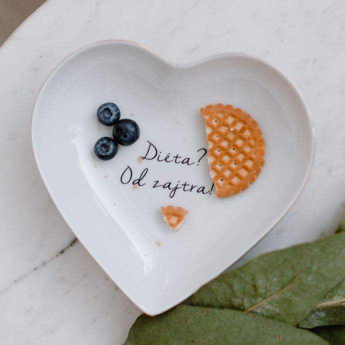 Porcelánový talířek ve tvaru srdce Diéta? Od zajtra! 16 cm - SK