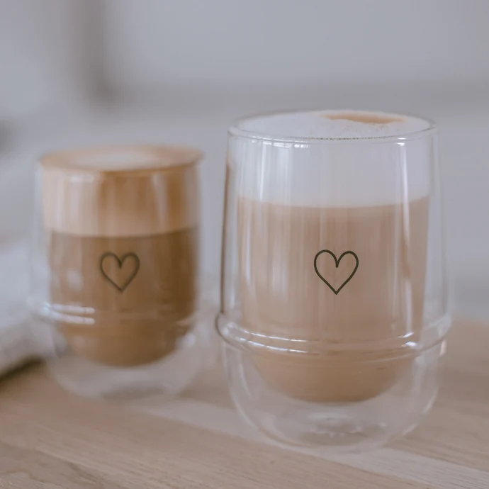 Dvoustěnná sklenice na teplé nápoje Heart 300 ml