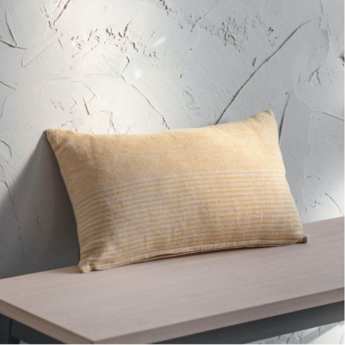 Lněný polštář Hazleton Mellow Turmeric 30×50 cm