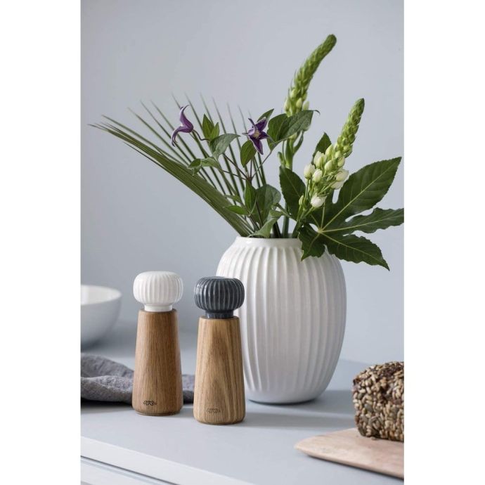 Mlýnek s keramickým strojkem Hammershøi Grinder 18,5 cm