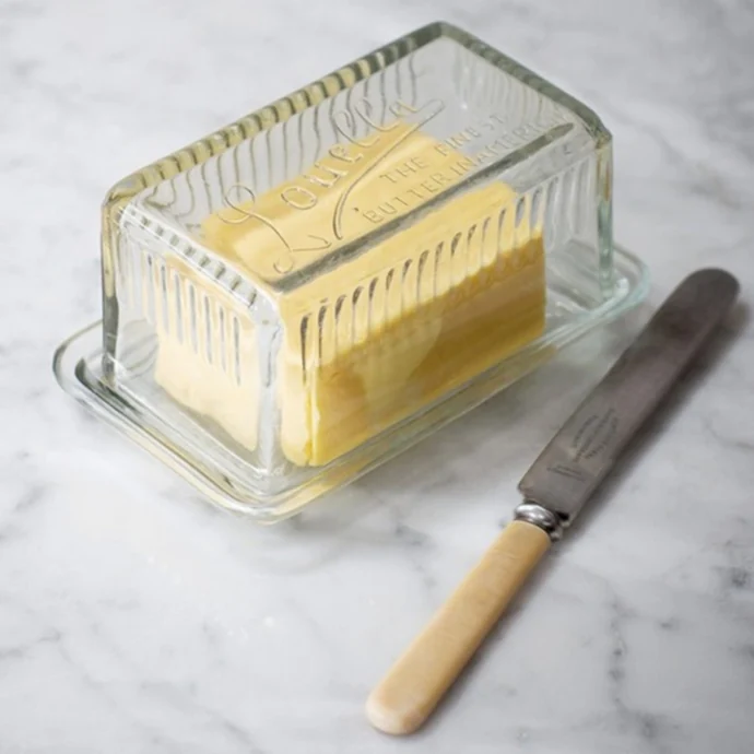 Skleněná dóza na máslo