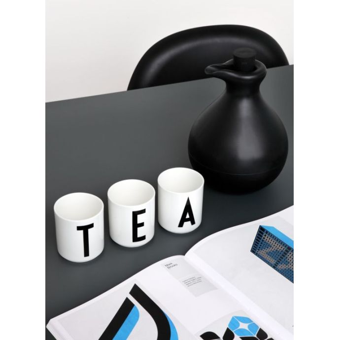 Porcelánový hrneček/dózička Letters