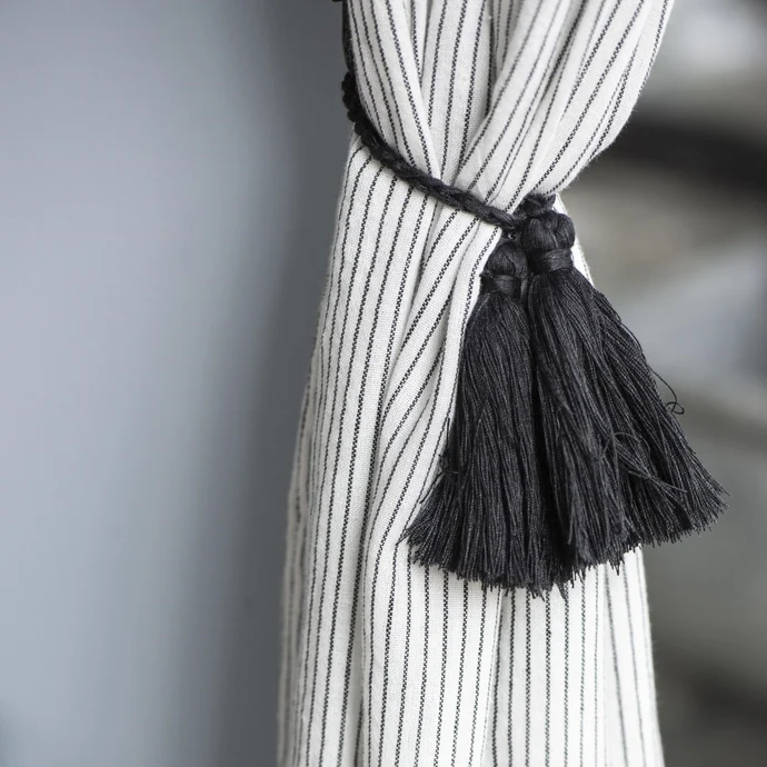 Bavlněný závěs White Black Stripes 220cm