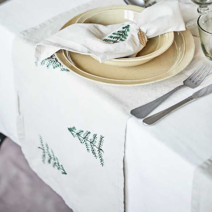 Vyšívaný běhoun na stůl Christmas Tree Linen 30x160 cm